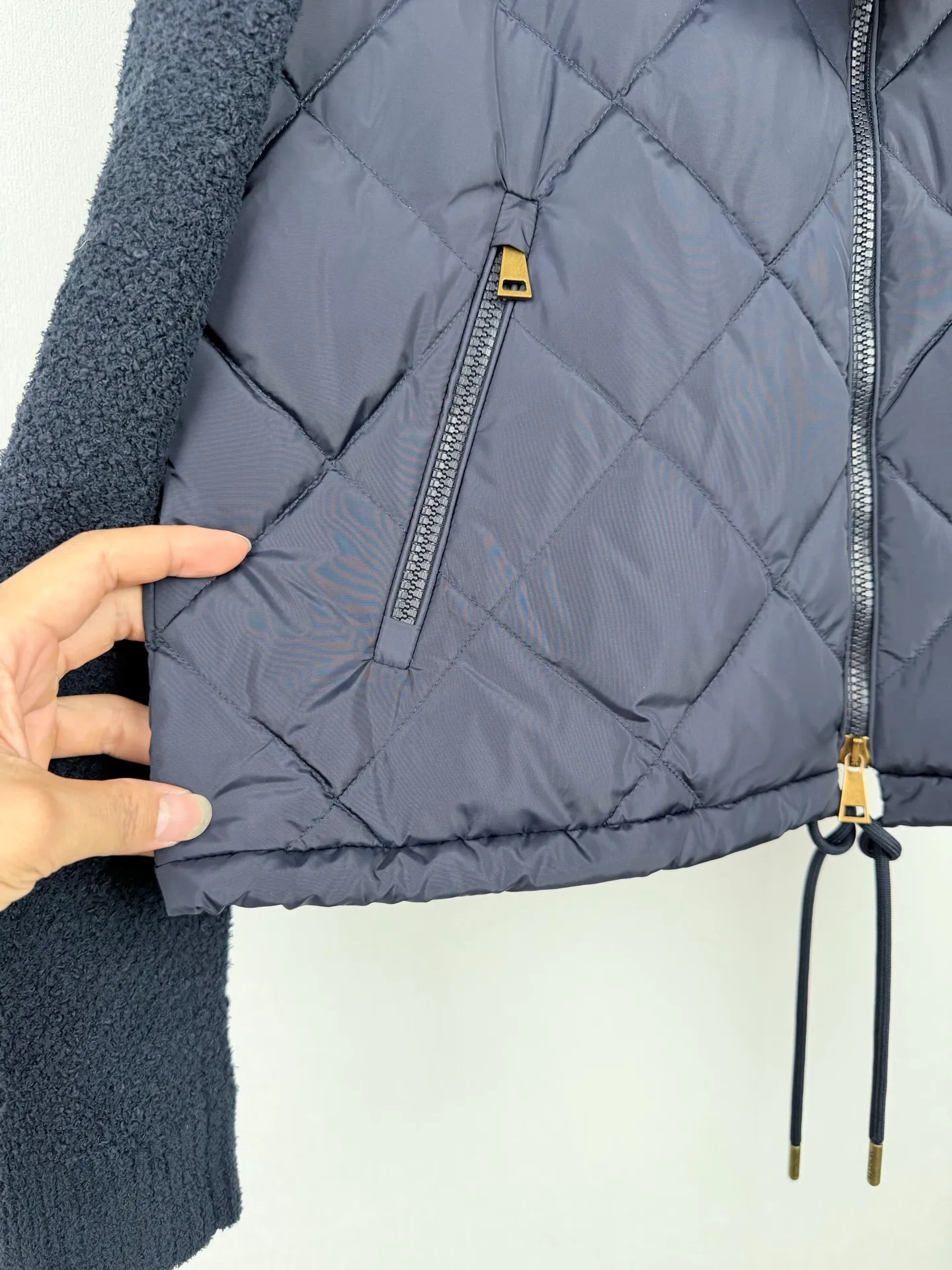 P505【Premium 】 MONCLER/ ： 100% ， ， ， 。 100% ， ， ， ， 。 70% +30% ， ， ， ， ， ， 。 71% 、28% 1% ， ， ， ， ， ， 。 Quality ： 90% ， ， ， ， 。 ： ， ， ， 。 ， ， 、 ， 。 ， ， ， 。 ， ， 。 ： ， ， ， 、 。 ， ， ， ， 、 。 ， ， ， 。 、 ， 。 ： Size:S M L